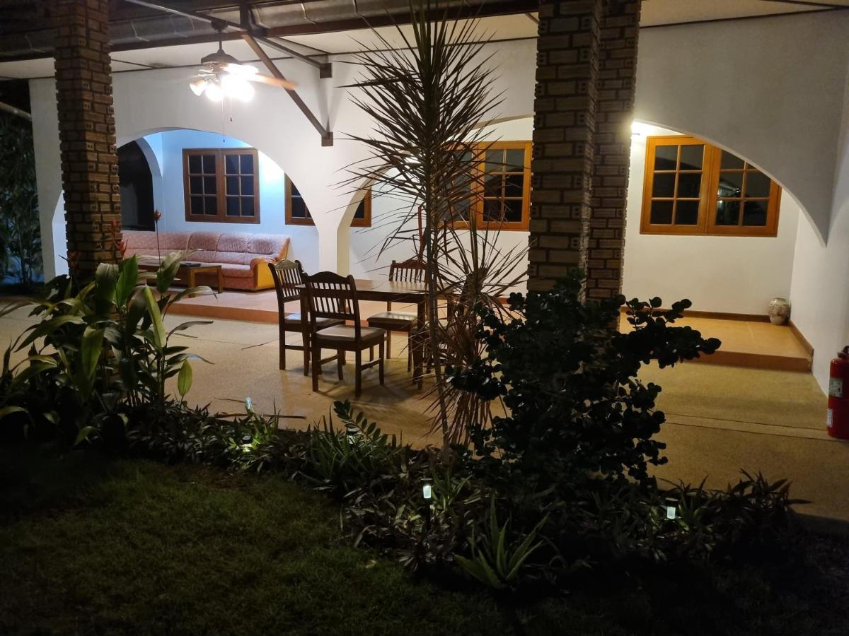 Hotel Meyers HHQ Exterior foto